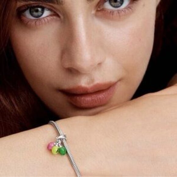 Authentic Pandora Stranger Things RUN Light Bulbs Dangle Charm - NWT - Picture 3 of 5